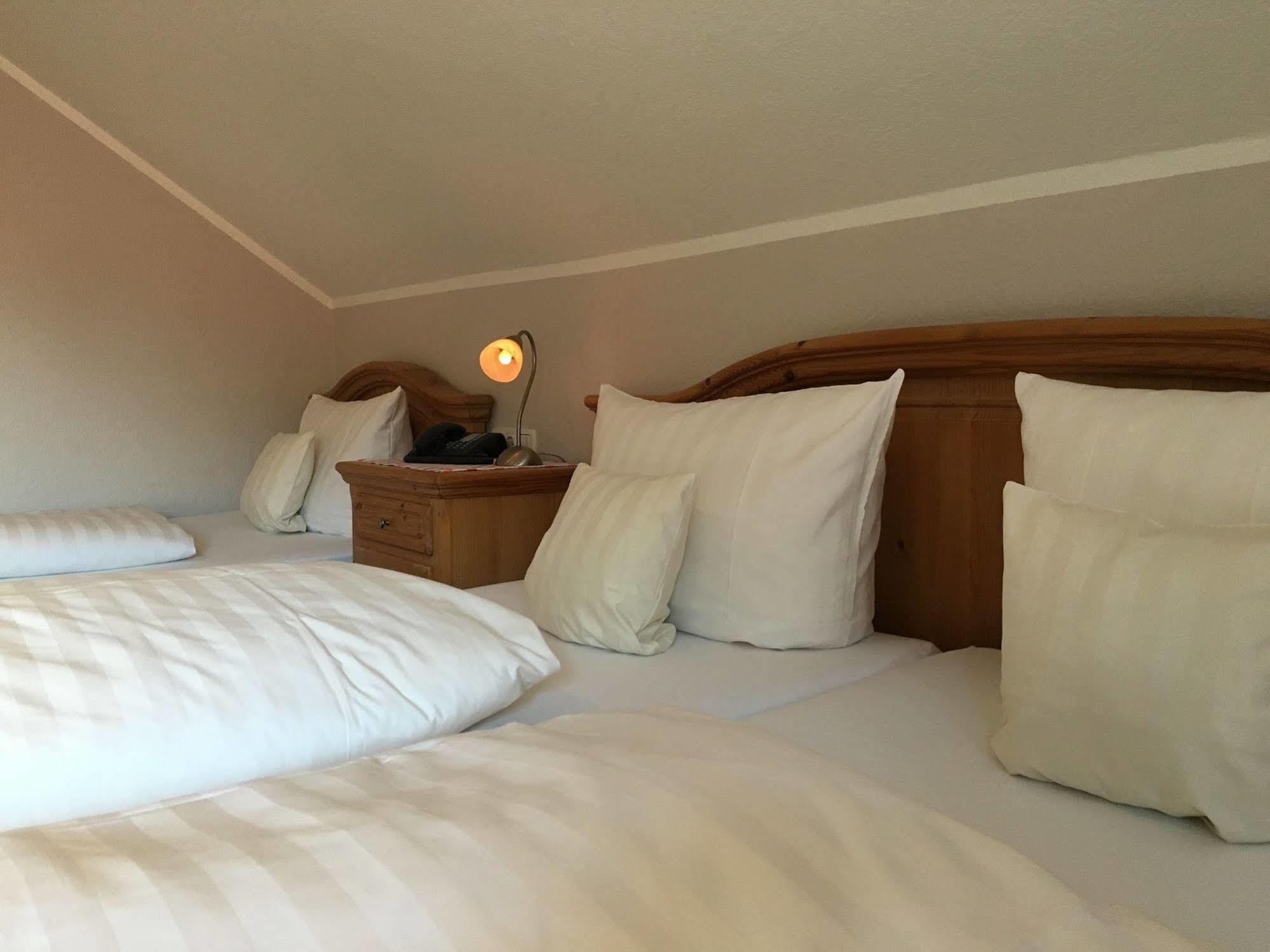 Landhaus Hotel Goeke Hövelhof Kültér fotó
