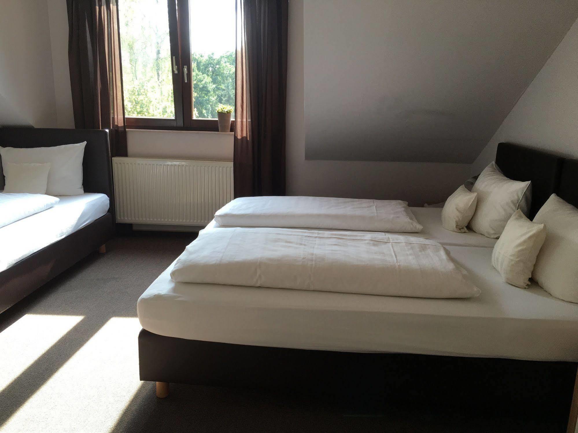 Landhaus Hotel Goeke Hövelhof Kültér fotó